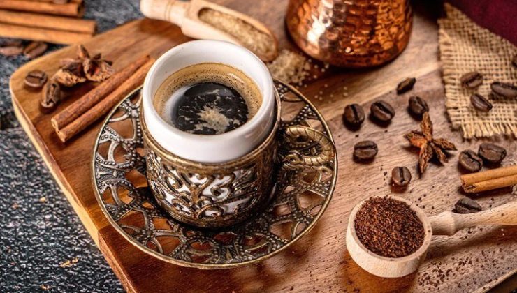Metabolizmayı hızlandıran mucizevi ikili: Tarçınlı Türk kahvesinin vücudunuza 10 faydası…