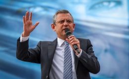 Giresun’da konuşan Özgür Özel’den Erdoğan’a ’emekli’ yanıtı:’Sana çağrı yapıyorum, pazartesi meclisi açalım’