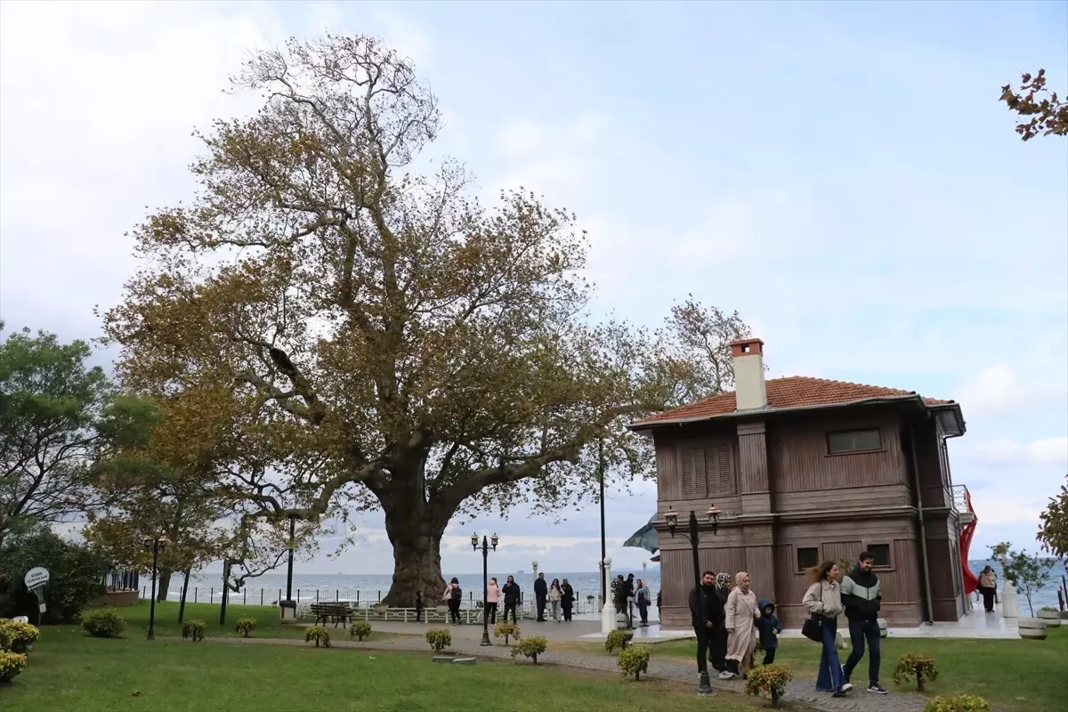 Atatürk’ü Anma Günü’nde Yürüyen Köşk Ziyareti