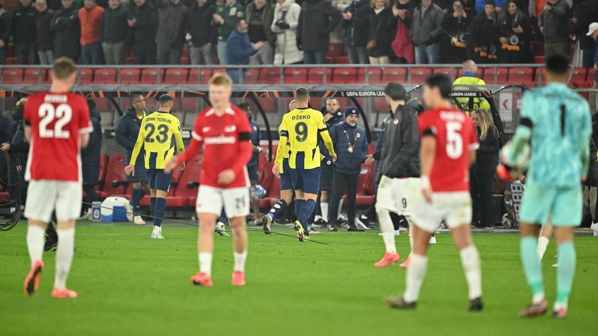 Hollanda basını, AZ Alkmaar’ın Fenerbahçe’yi yenmesine şaşırdı